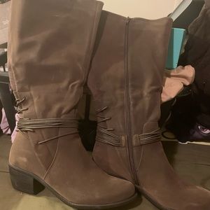 Maurices Tall Boots size 12